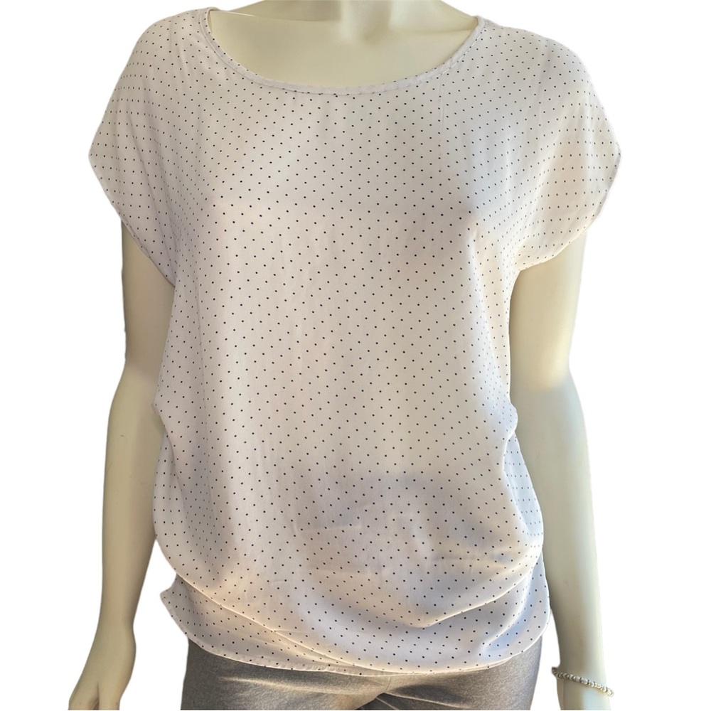Love Tree white and black polka dots blouse in size small